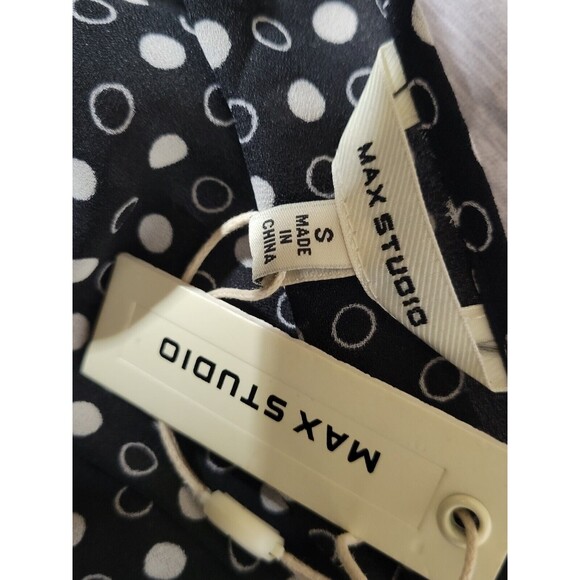 WOMENS MAX STUDIO BLACK/WHITE DOTTED WRAP STYLE BLOUSE SIZE SMALL NWT - Picture 5 of 5